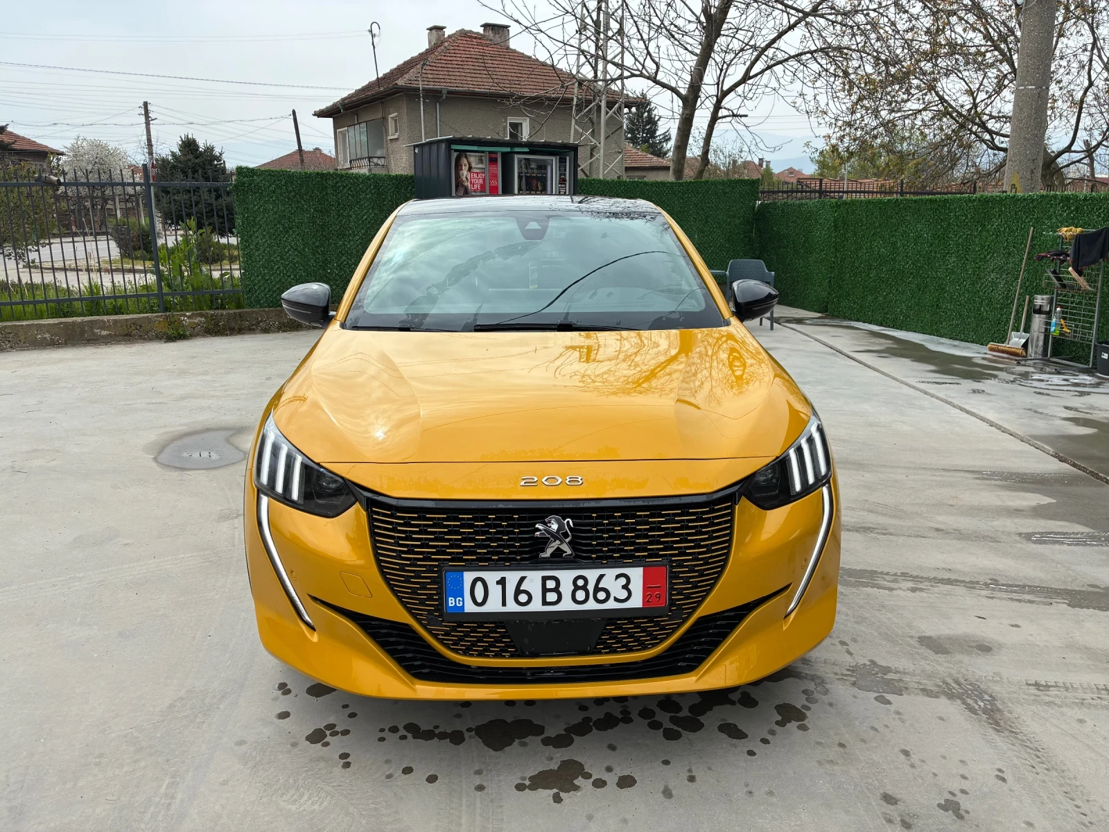 Peugeot 208 e208 GT