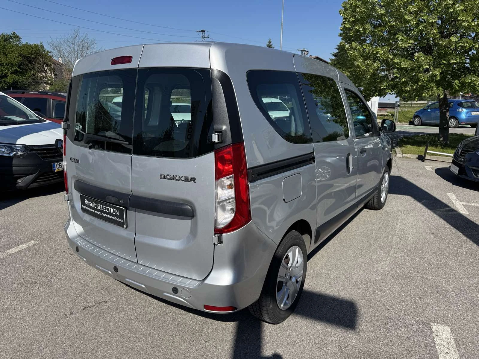 Dacia Dokker 1.6 Sce, снимка 6 - Автомобили и джипове - 54424763