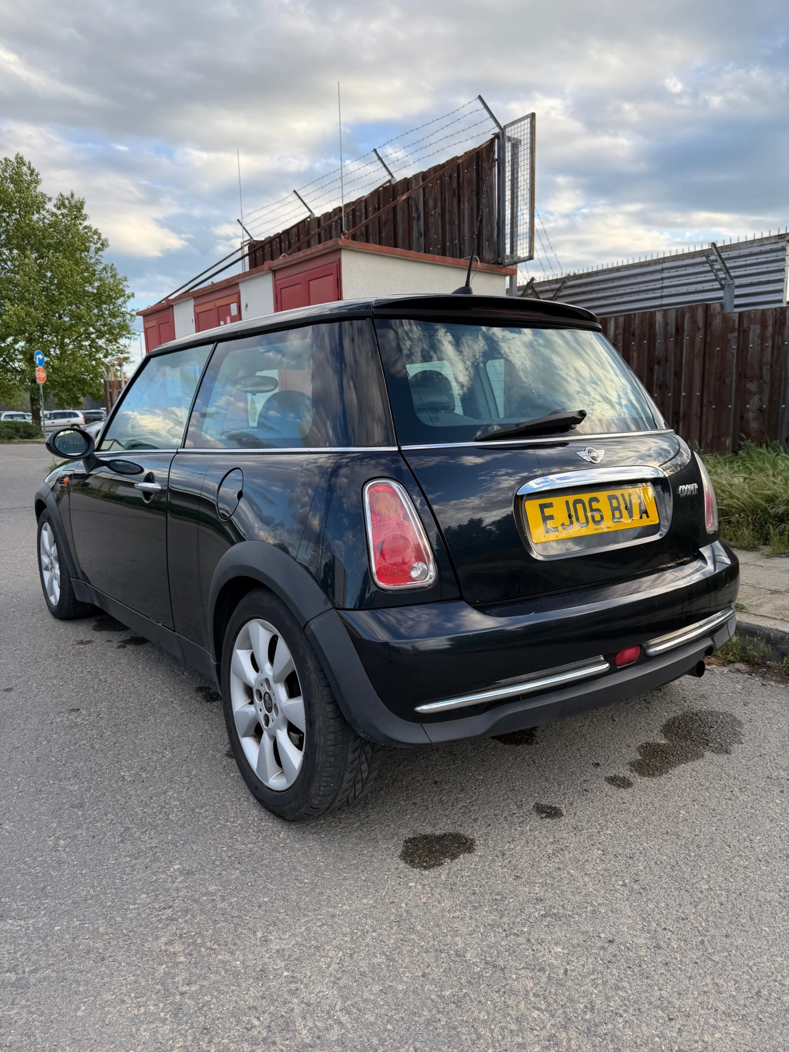 Mini Cooper, снимка 2 - Автомобили и джипове - 54706744