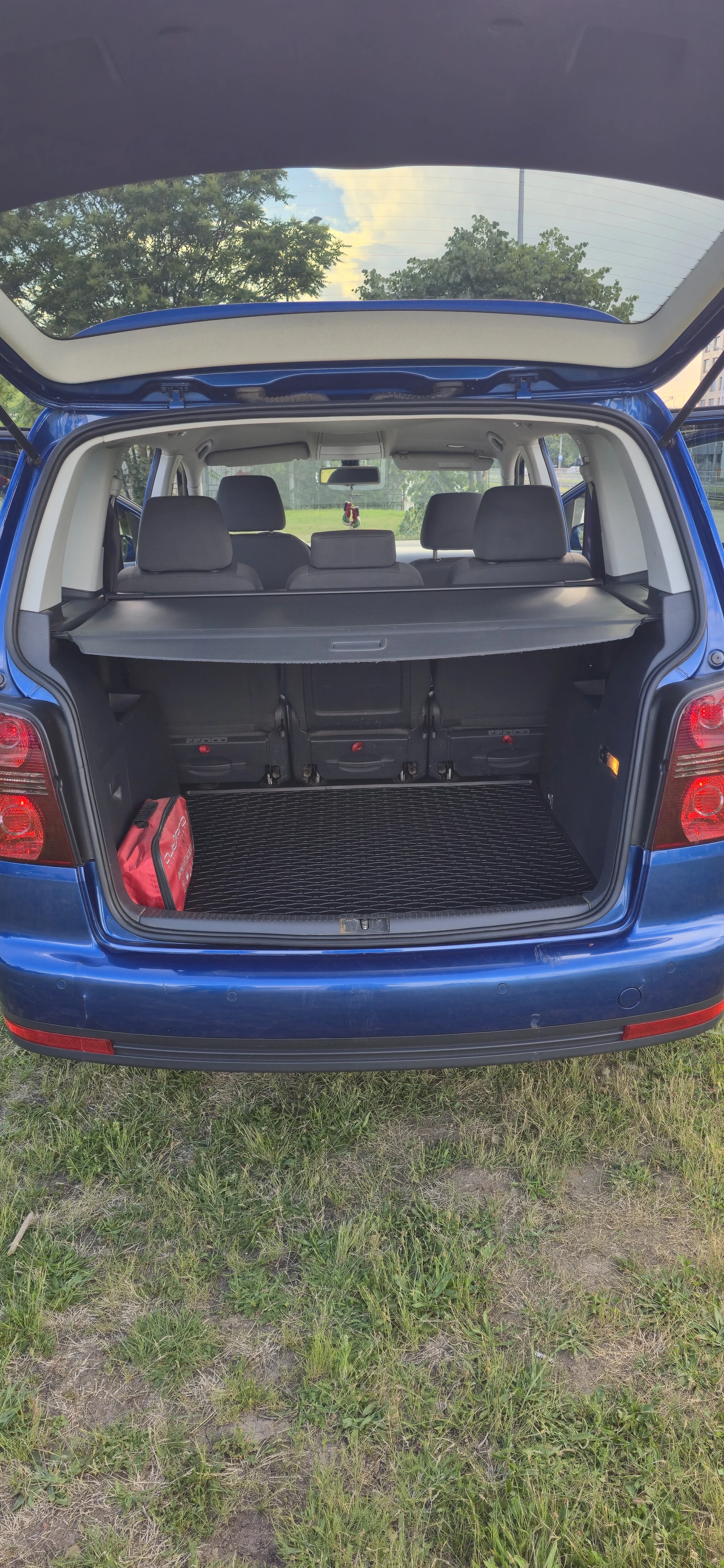 VW Touran ЛИЗИНГ , снимка 13 - Автомобили и джипове - 54874773