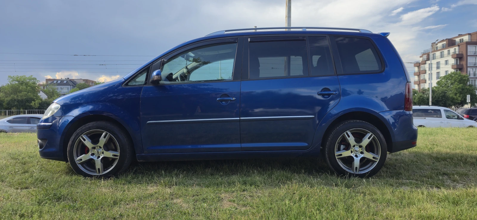 VW Touran ЛИЗИНГ , снимка 5 - Автомобили и джипове - 54874773