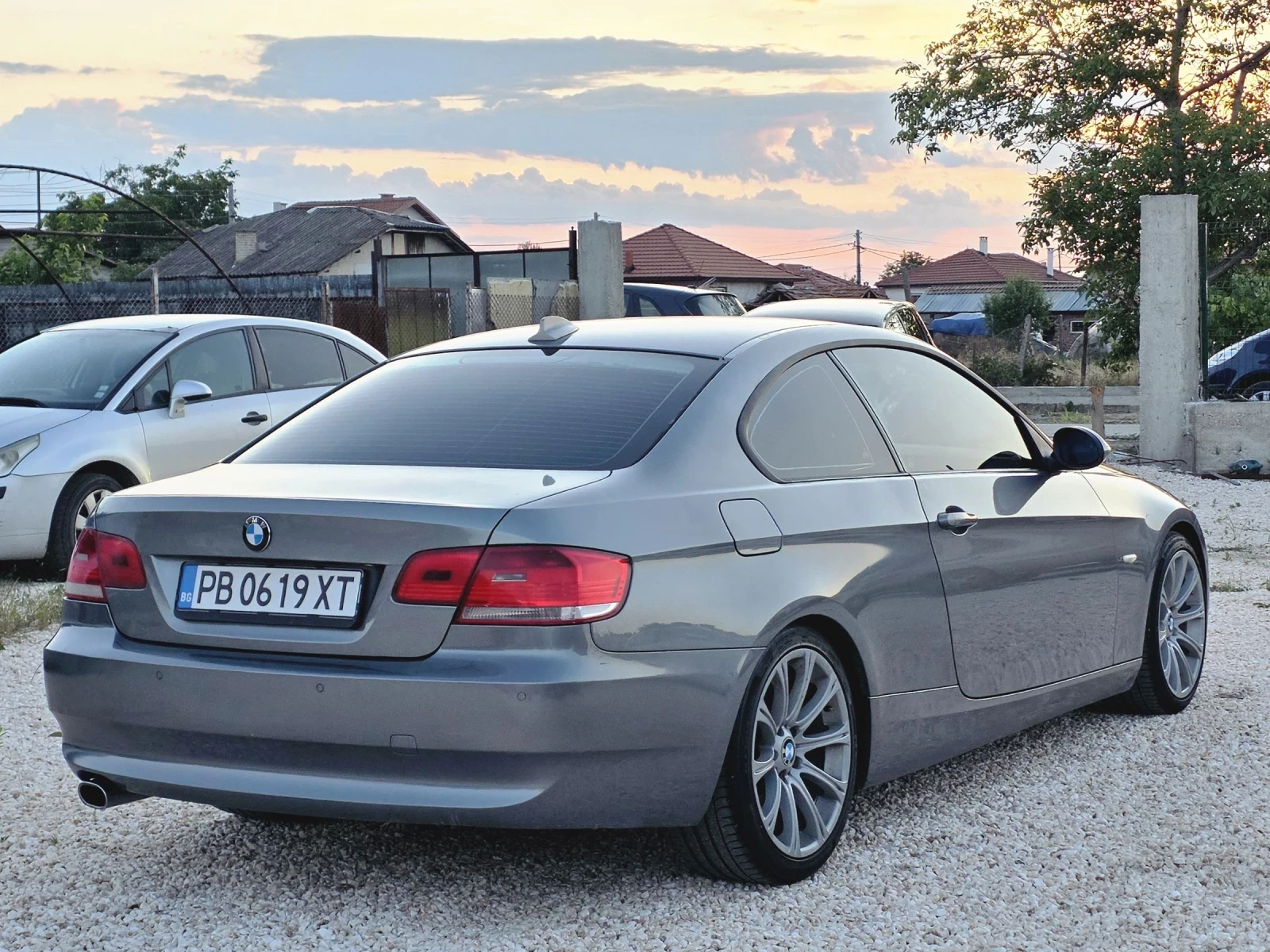 BMW 320, снимка 5 - Автомобили и джипове - 55089412
