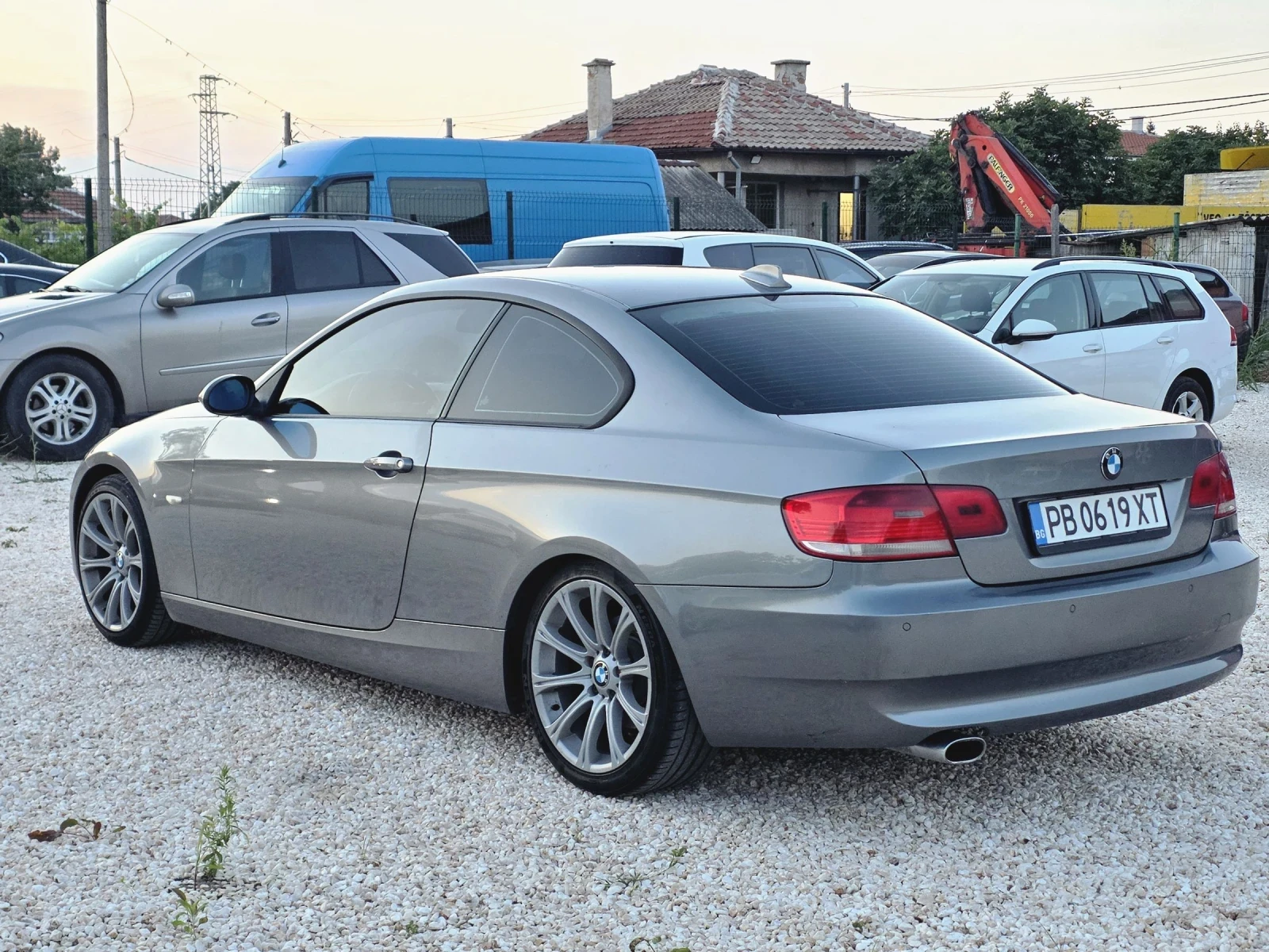 BMW 320, снимка 6 - Автомобили и джипове - 55089412