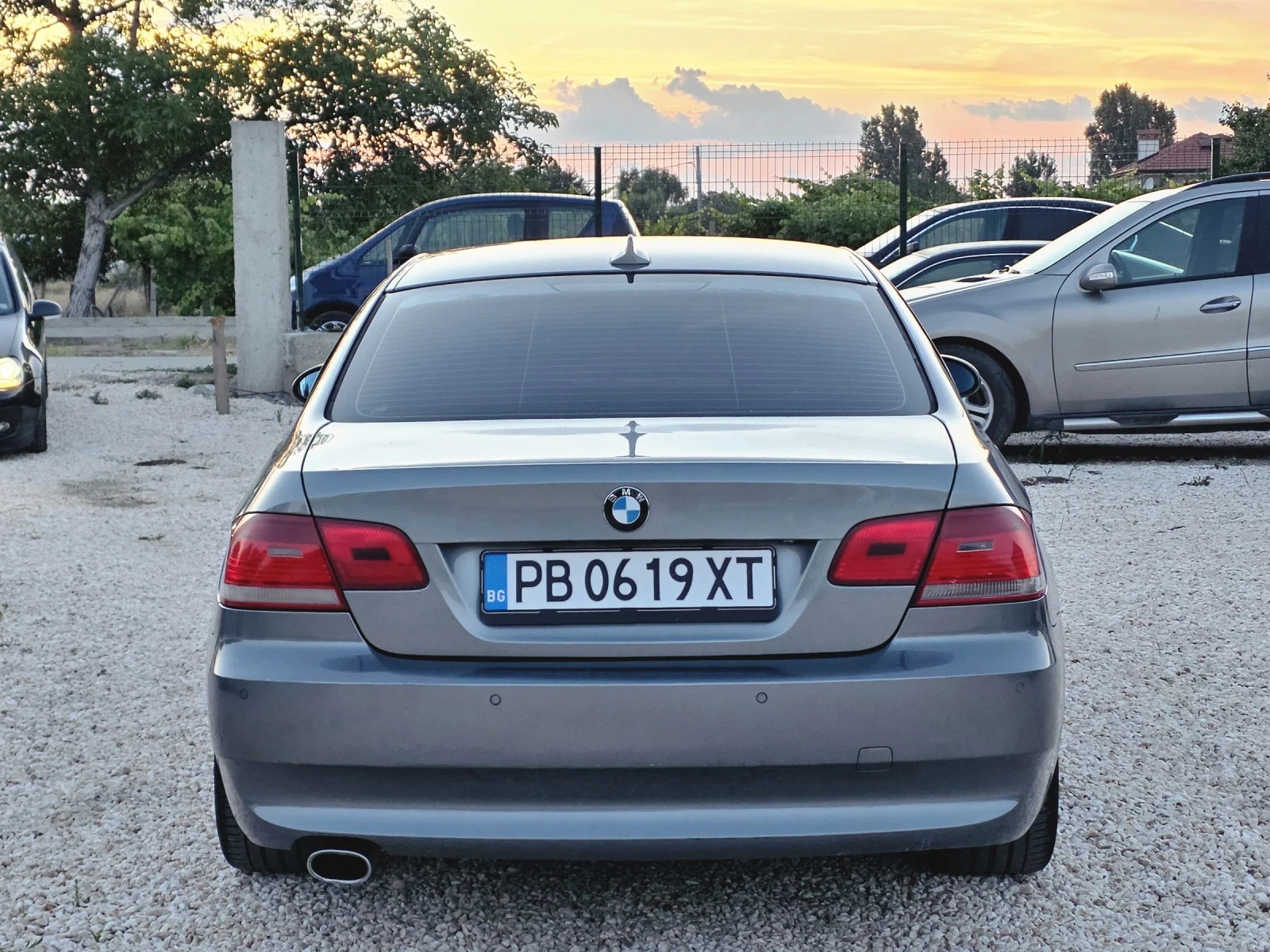 BMW 320, снимка 4 - Автомобили и джипове - 55089412