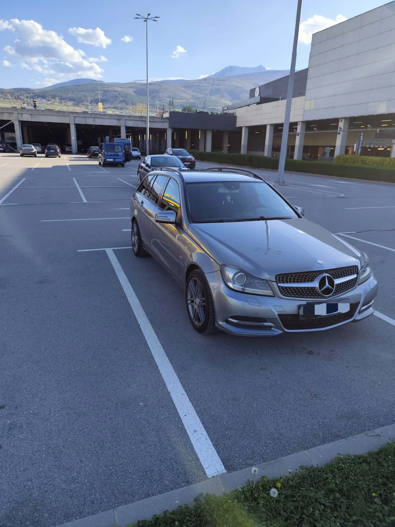 Mercedes-Benz C 220, снимка 2 - Автомобили и джипове - 55068037