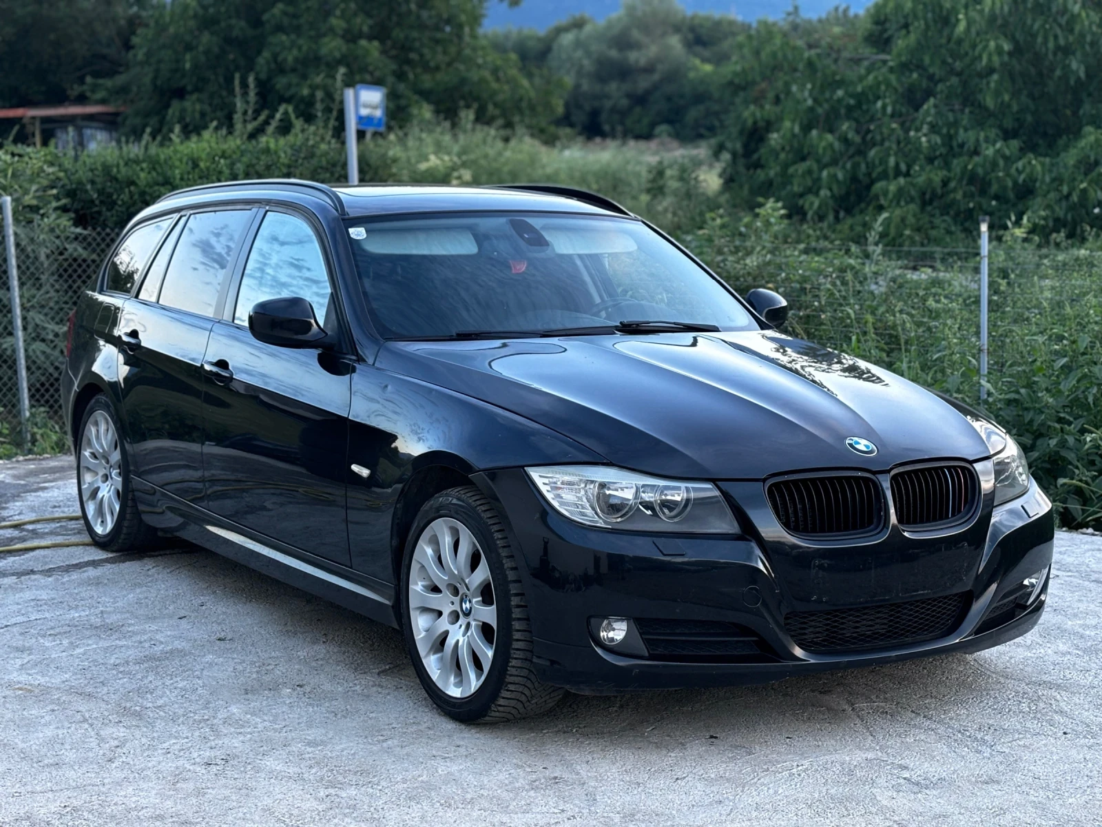 BMW 320 318d* NAVI* * PANORAMA* 