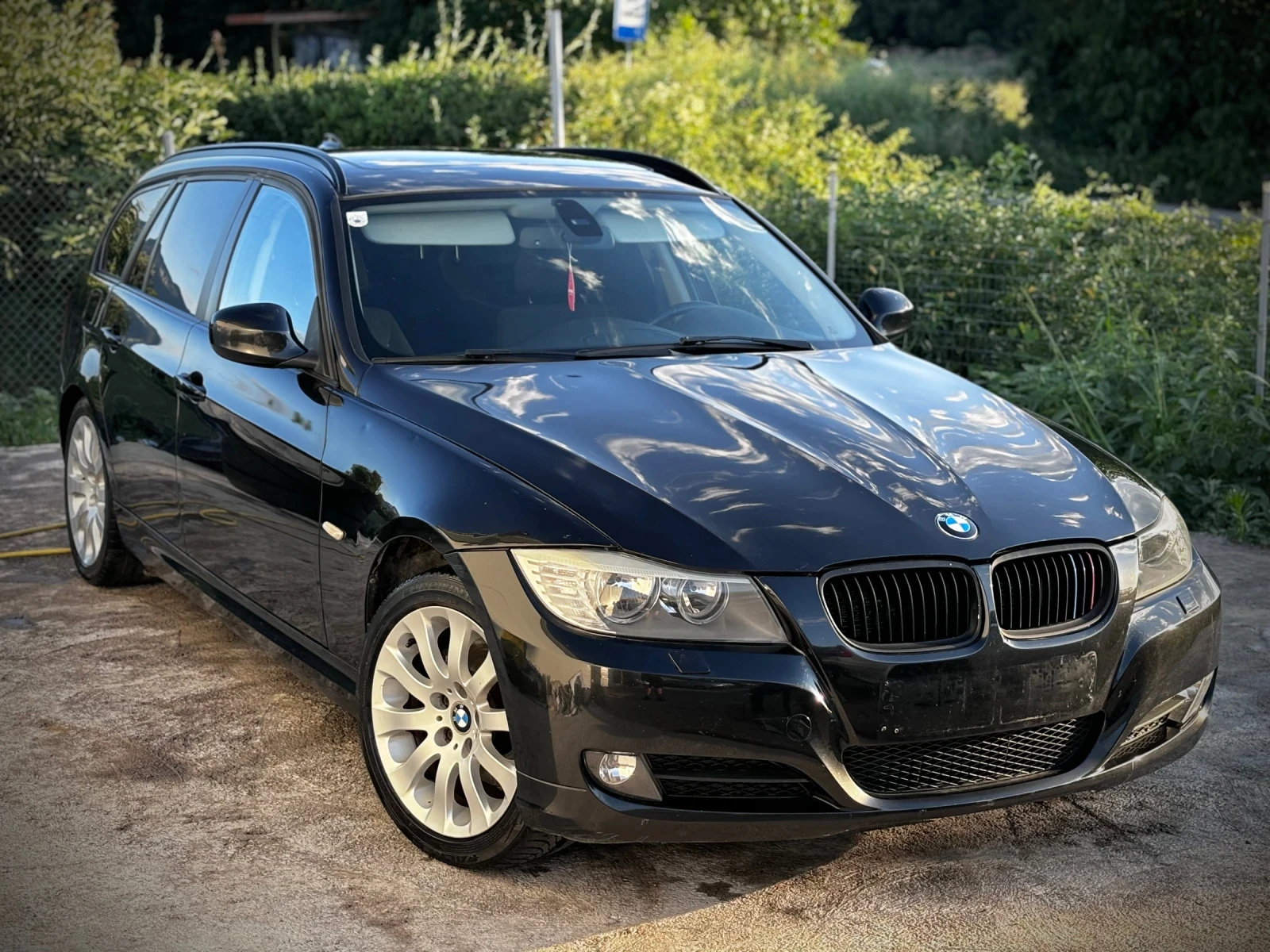 BMW 320 318d* NAVI* * PANORAMA* 