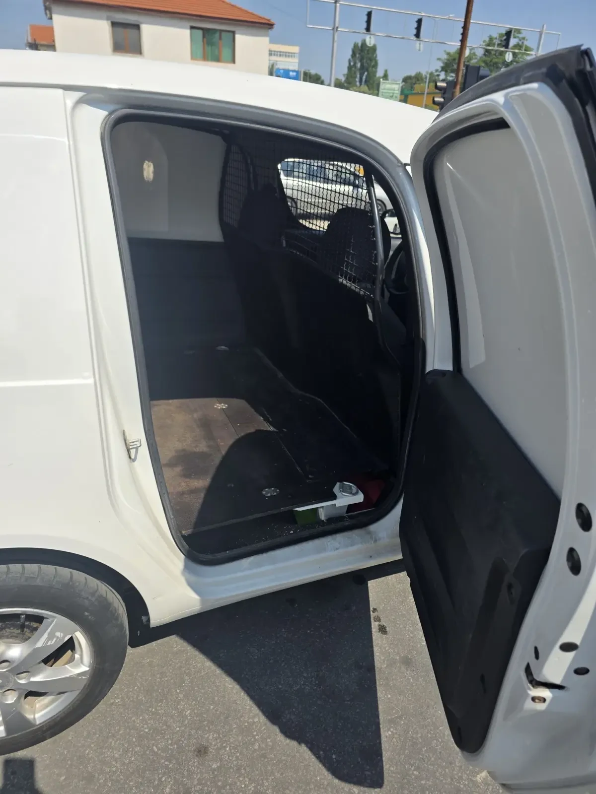 Skoda Praktik, снимка 5 - Автомобили и джипове - 55384573