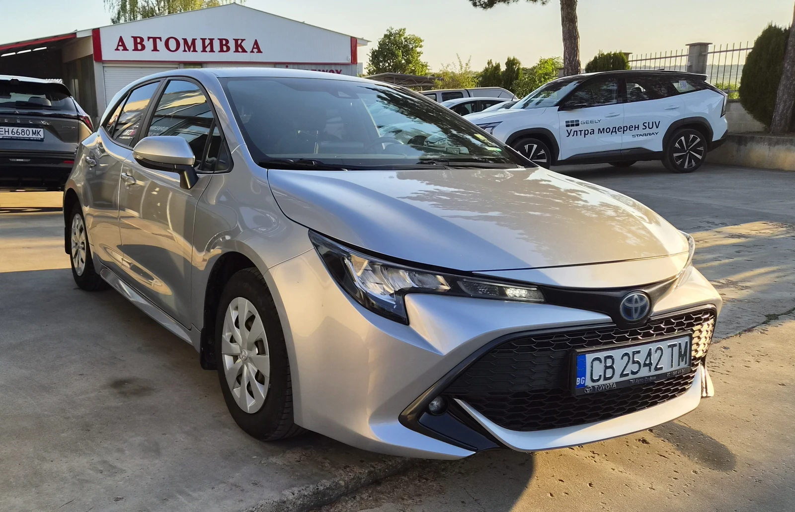 Toyota Corolla ГАРАНЦИЯ  1.8 (122 кс) Hybrid e-CVT, снимка 3 - Автомобили и джипове - 55496643