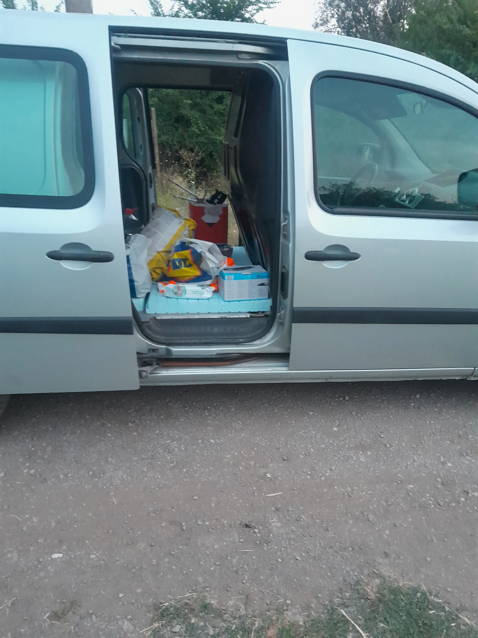 Renault Kangoo 1.5 DCI, снимка 6 - Автомобили и джипове - 55739162