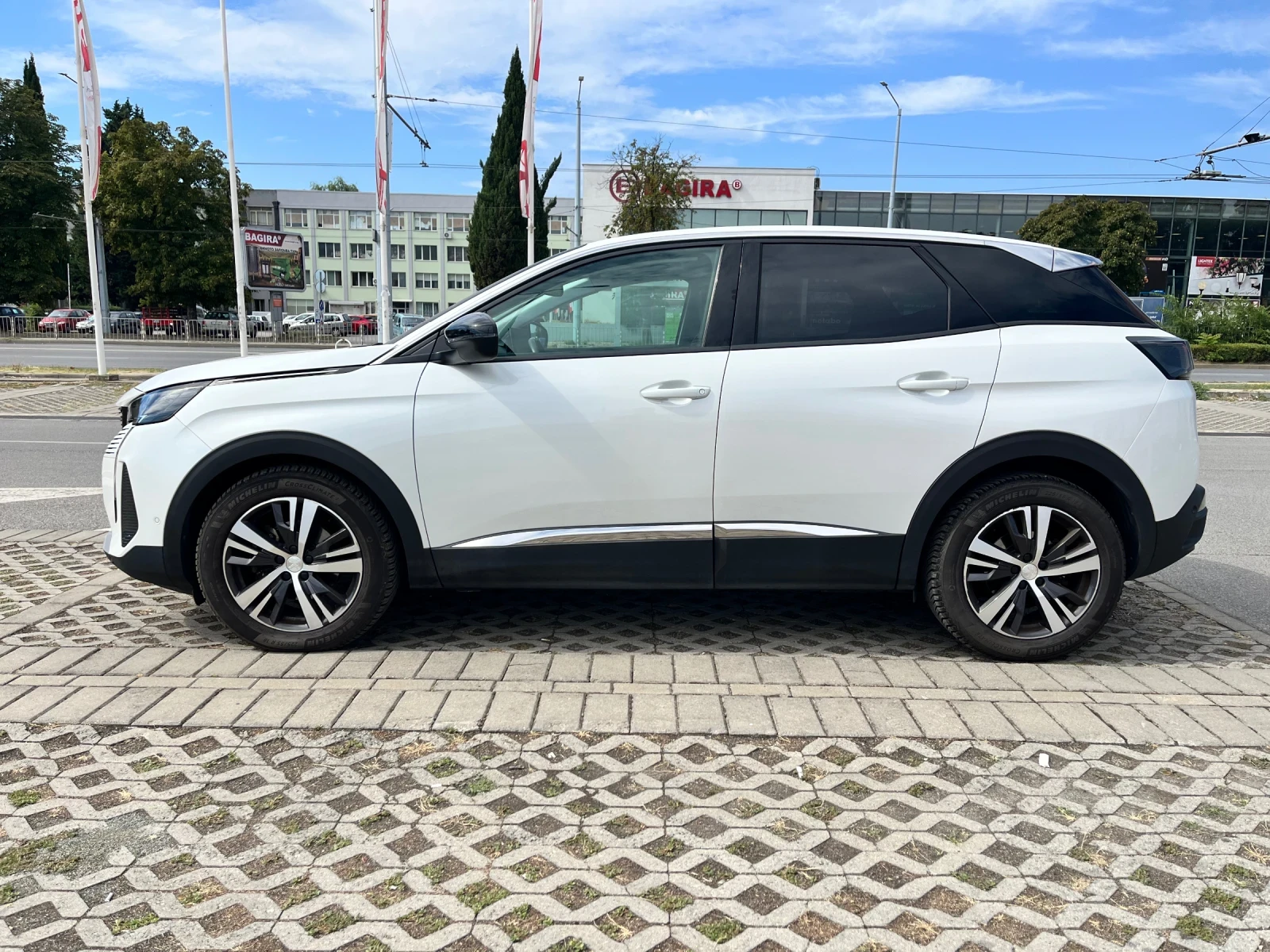 Peugeot 3008 1.5 HDI Allure EAT8 СМЕМЕНА ВЕРИГА, снимка 5 - Автомобили и джипове - 56138293