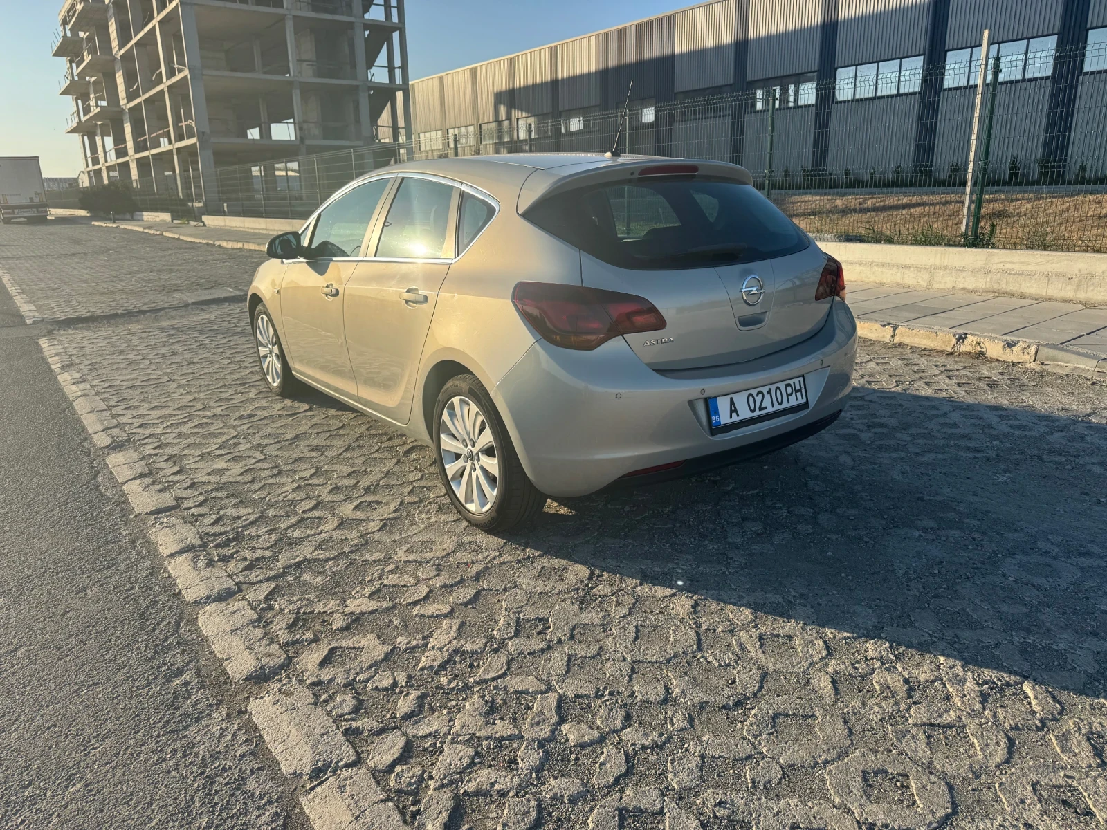 Opel Astra 1.6, снимка 4 - Автомобили и джипове - 56447493