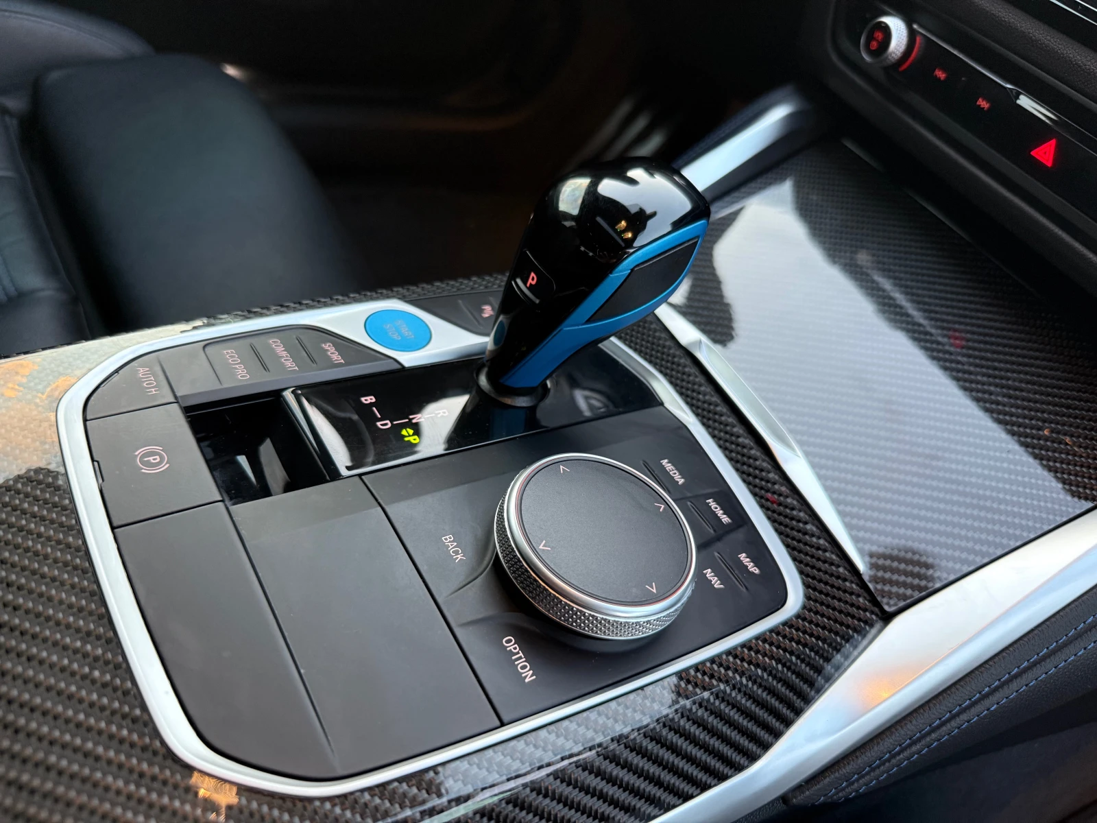 BMW i4 M50 * M-SPORT* HEAD-UP* DISTR* KEYLESS* H&K  | Mobile.bg � ����������� 15