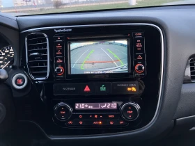Mitsubishi Outlander GT 3.0 V6 224кс. S-AWC 4X4 FULL-7МЕСТА, снимка 14