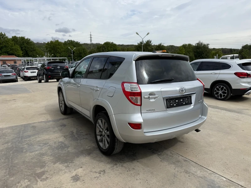 Toyota Rav4 2.2d4d * Avtom* Navi* Nova* UNIKAT* , снимка 6 - Автомобили и джипове - 39978288