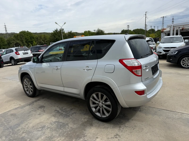 Toyota Rav4 2.2d4d * Avtom* Navi* Nova* UNIKAT* , снимка 5 - Автомобили и джипове - 39978288
