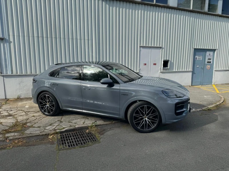 Porsche Cayenne Porsche Cayenne Coup&#233; 2024 E-Hybrid, снимка 2 - Автомобили и джипове - 47521540