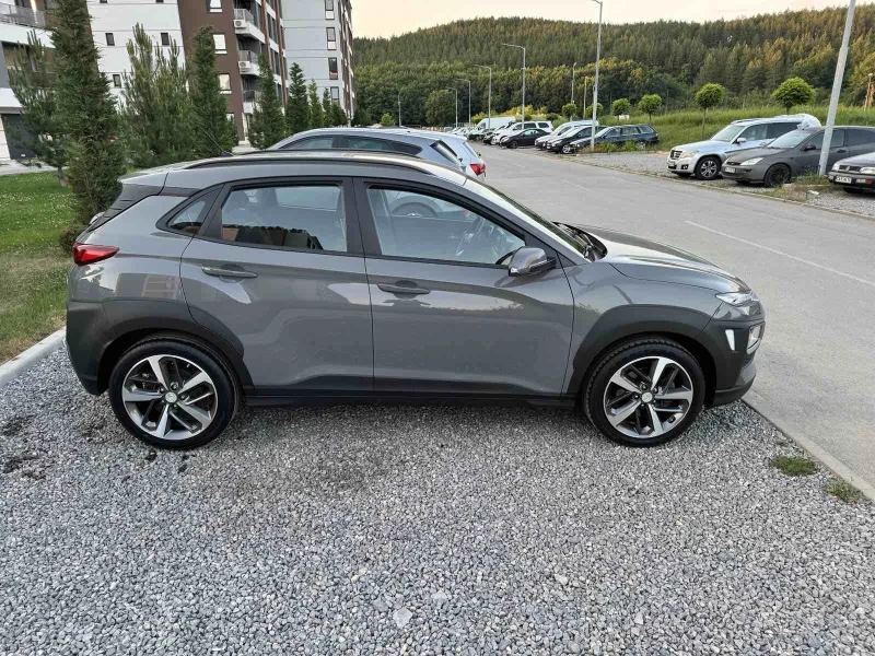 Hyundai Kona 1.6 turbo 4x4, снимка 3 - Автомобили и джипове - 52670115