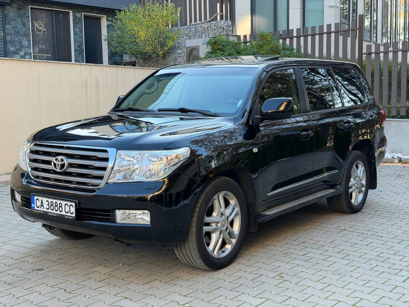 Toyota Land cruiser J200-Юбилейна 17/20-УНИКАТ!!!, снимка 2 - Автомобили и джипове - 52255975