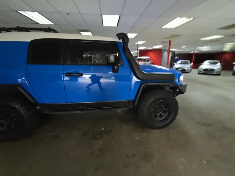 Toyota Fj cruiser 2007 Toyota FJ Cruiser wRear Doors, снимка 2 - Автомобили и джипове - 52648483