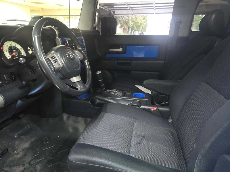 Toyota Fj cruiser 2007 Toyota FJ Cruiser wRear Doors, снимка 5 - Автомобили и джипове - 52648483