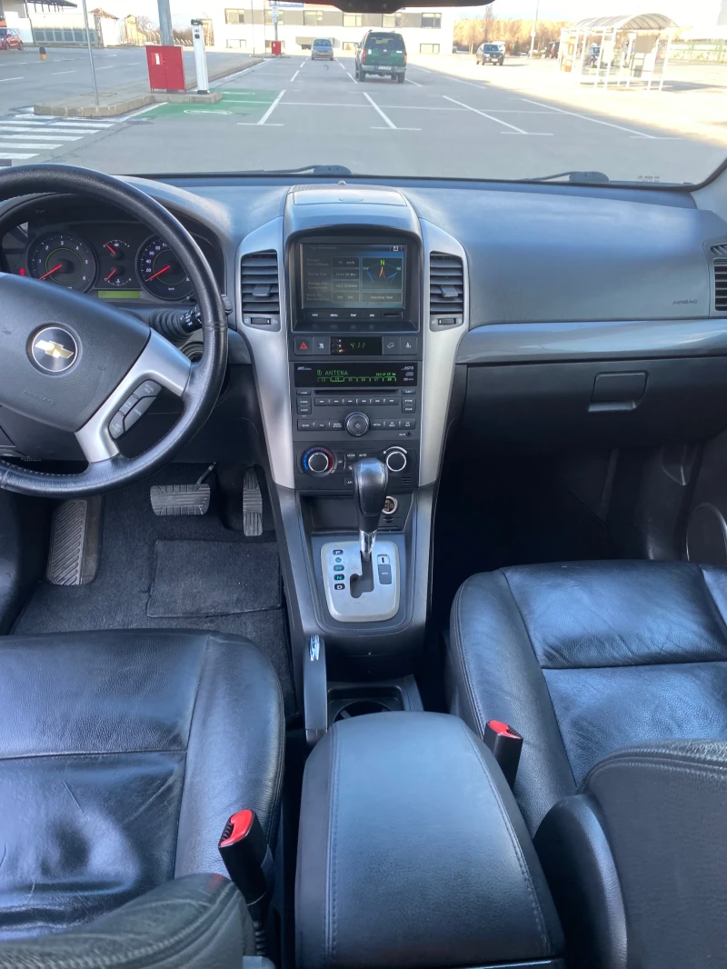 Chevrolet Captiva, снимка 10 - Автомобили и джипове - 53405150