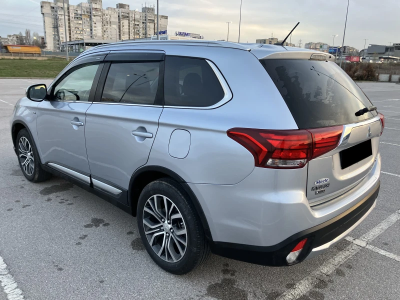 Mitsubishi Outlander GT 3.0 V6 224кс. S-AWC 4X4 FULL-7МЕСТА, снимка 3 - Автомобили и джипове - 53413540