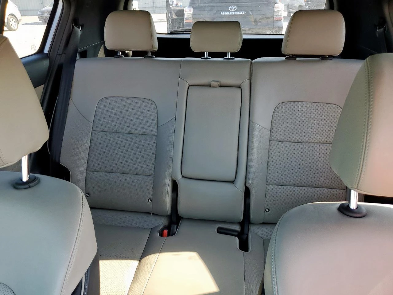 Kia Sportage SX - изображение 10