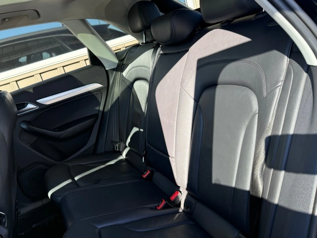 Audi Q3 * quattro 4dr 2.0T Progressiv * CARFAX * ���� �� � | Mobile.bg � ����������� 12