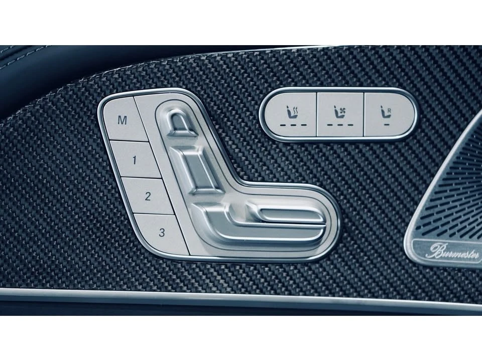 Mercedes-Benz GL 63 AMG * S* ПОДГРЕВ* ОБДУХВАНЕ* BURMESTER* 360* , снимка 13 - Автомобили и джипове - 54025953