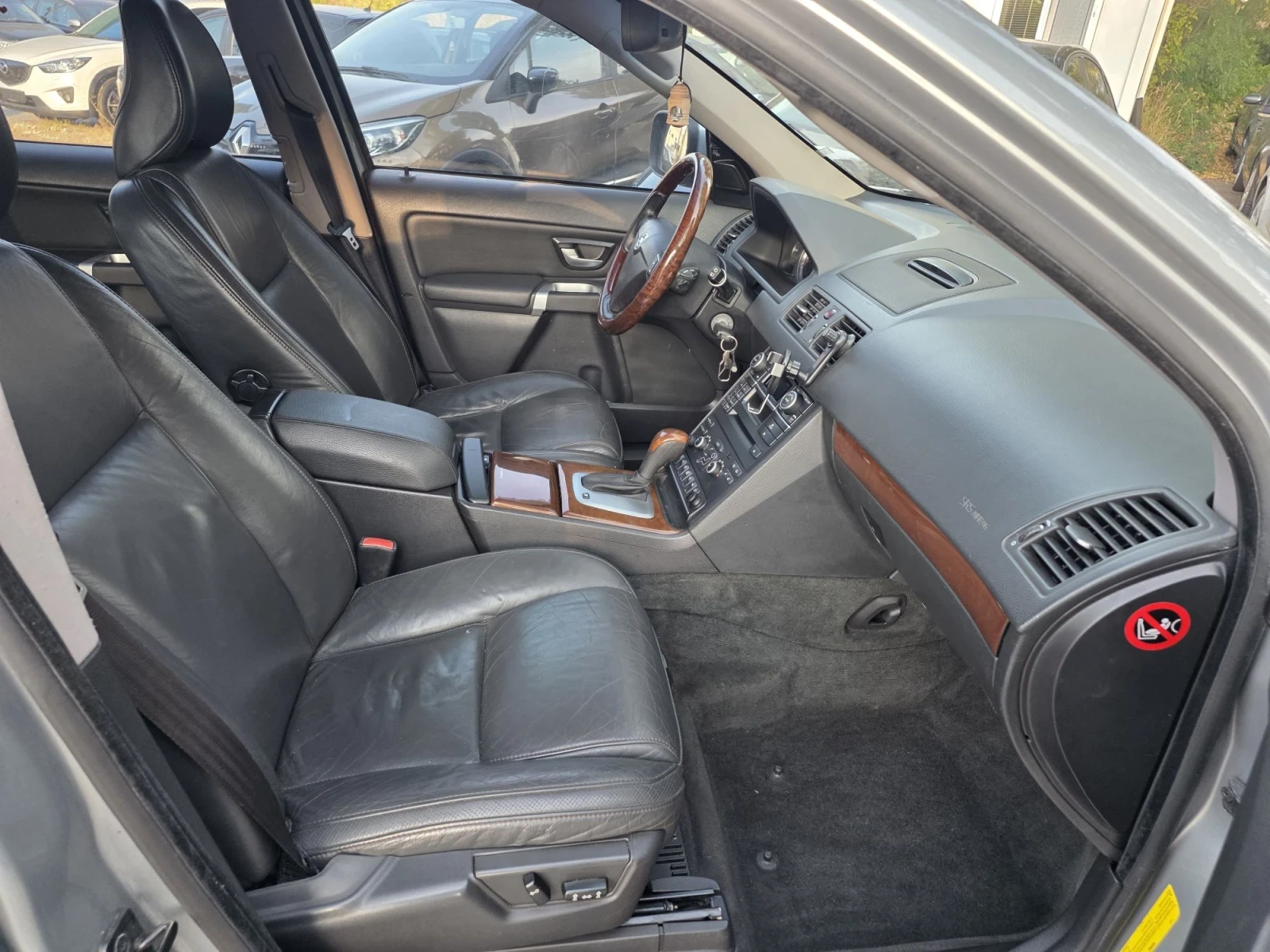 Volvo Xc90 2.4D5/185HP/FACELIFT/FULL, снимка 11 - Автомобили и джипове - 55657926