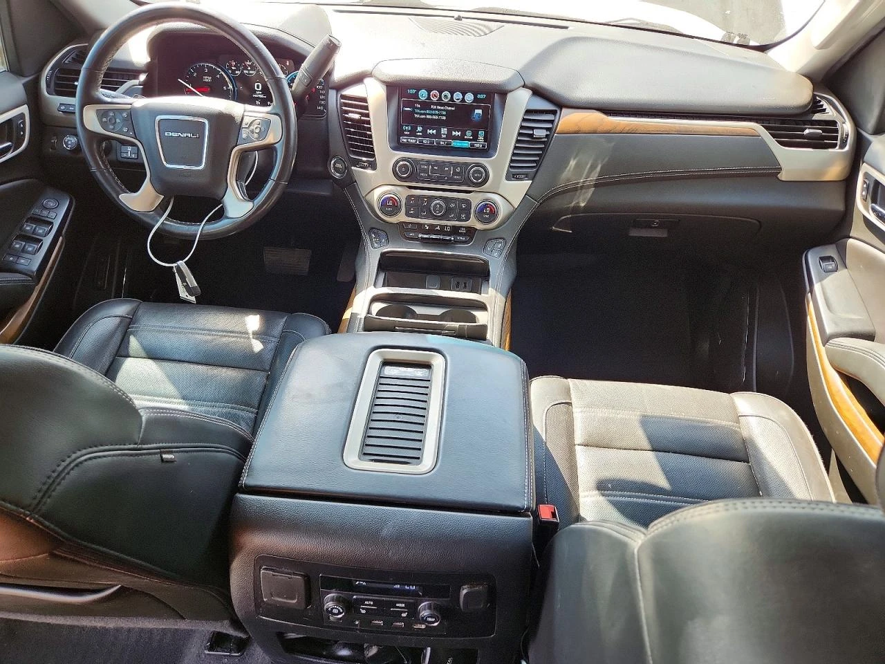Gmc Yukon 6.2l Xl Denali, снимка 8 - Автомобили и джипове - 56226233