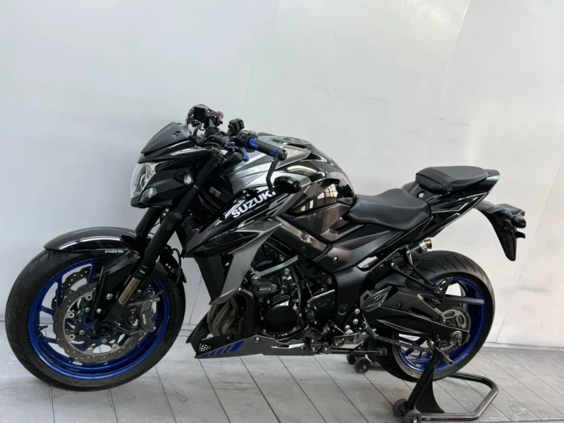 Suzuki Gsx GSXS