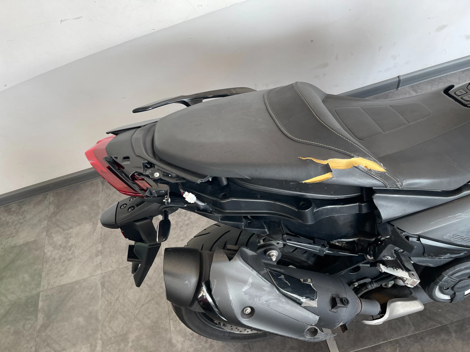 Yamaha T-max 560 |    | Mobile.bg   14