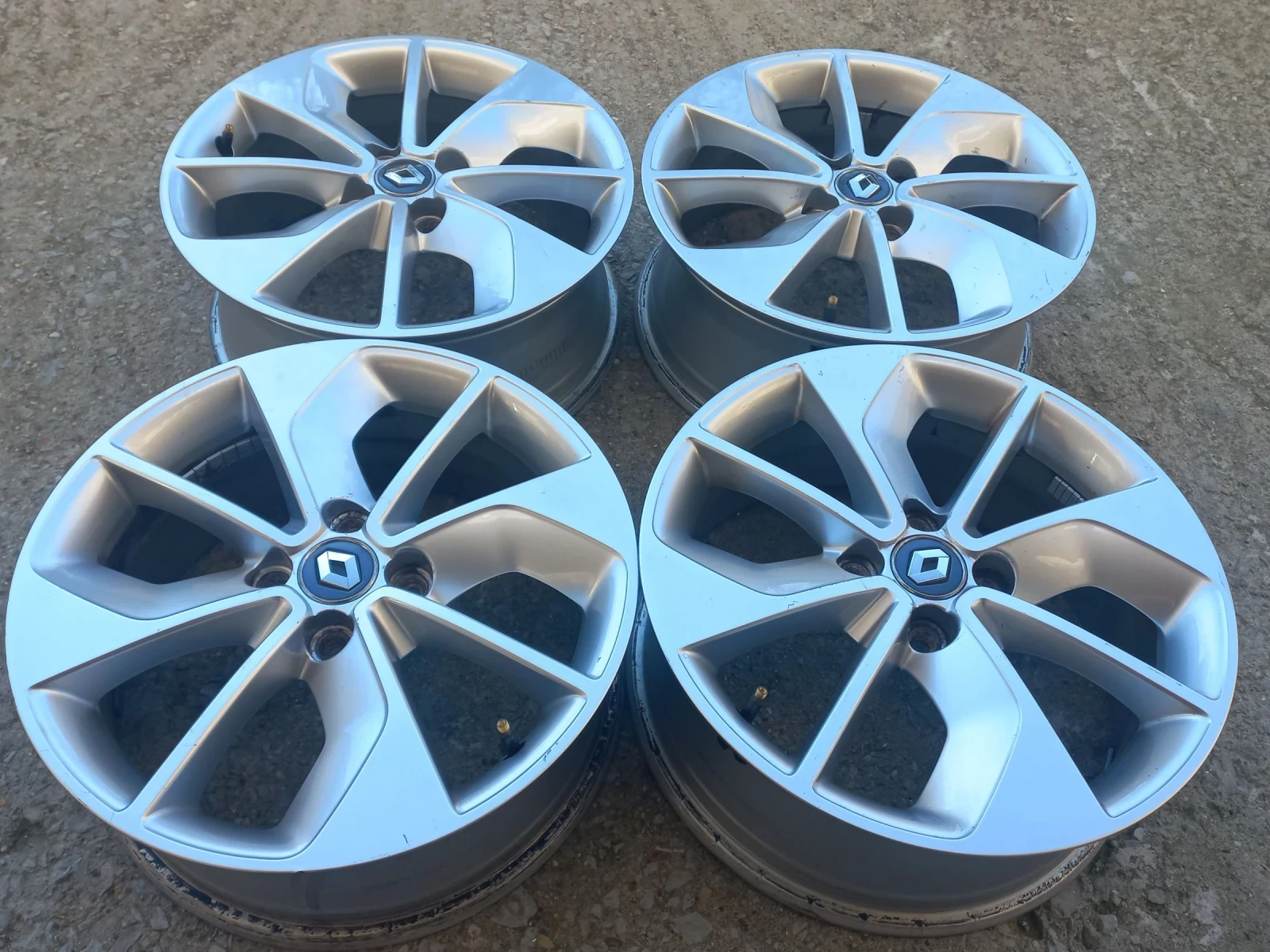 ������ �� Renault | Mobile.bg � ����������� 11