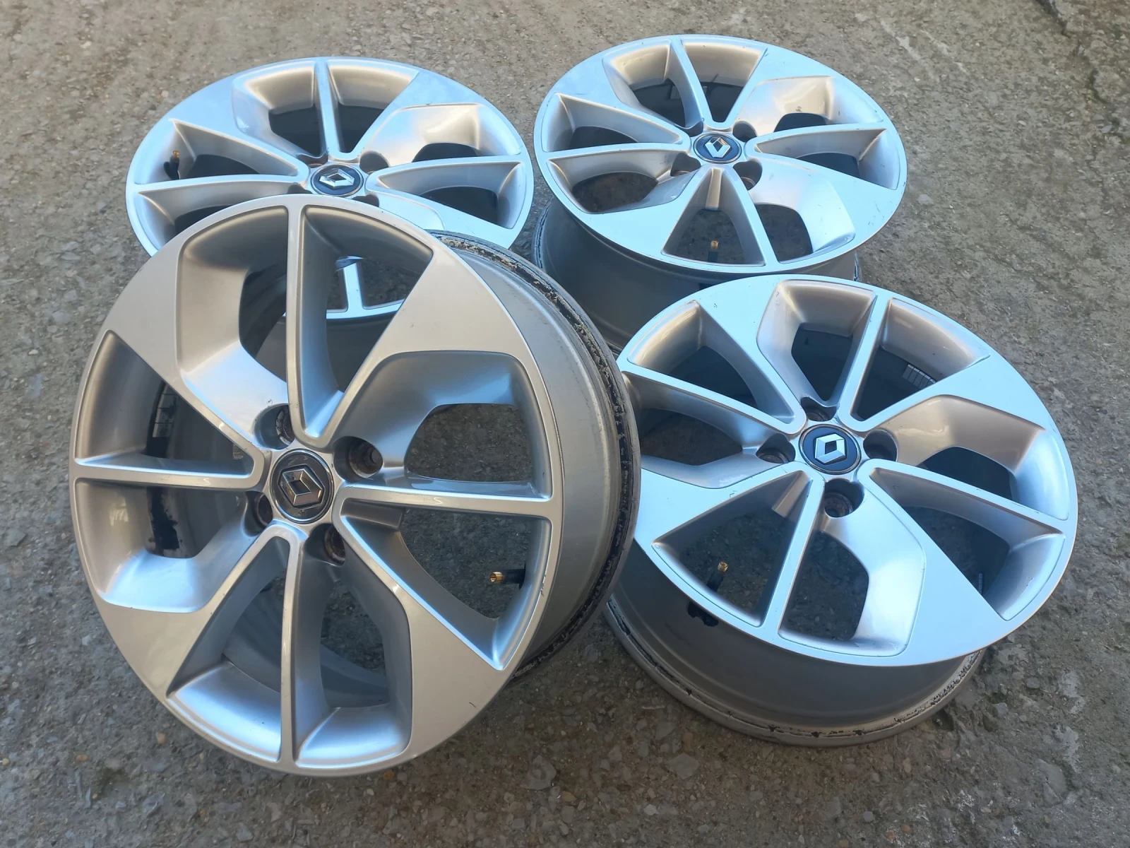 ������ �� Renault | Mobile.bg � ����������� 9