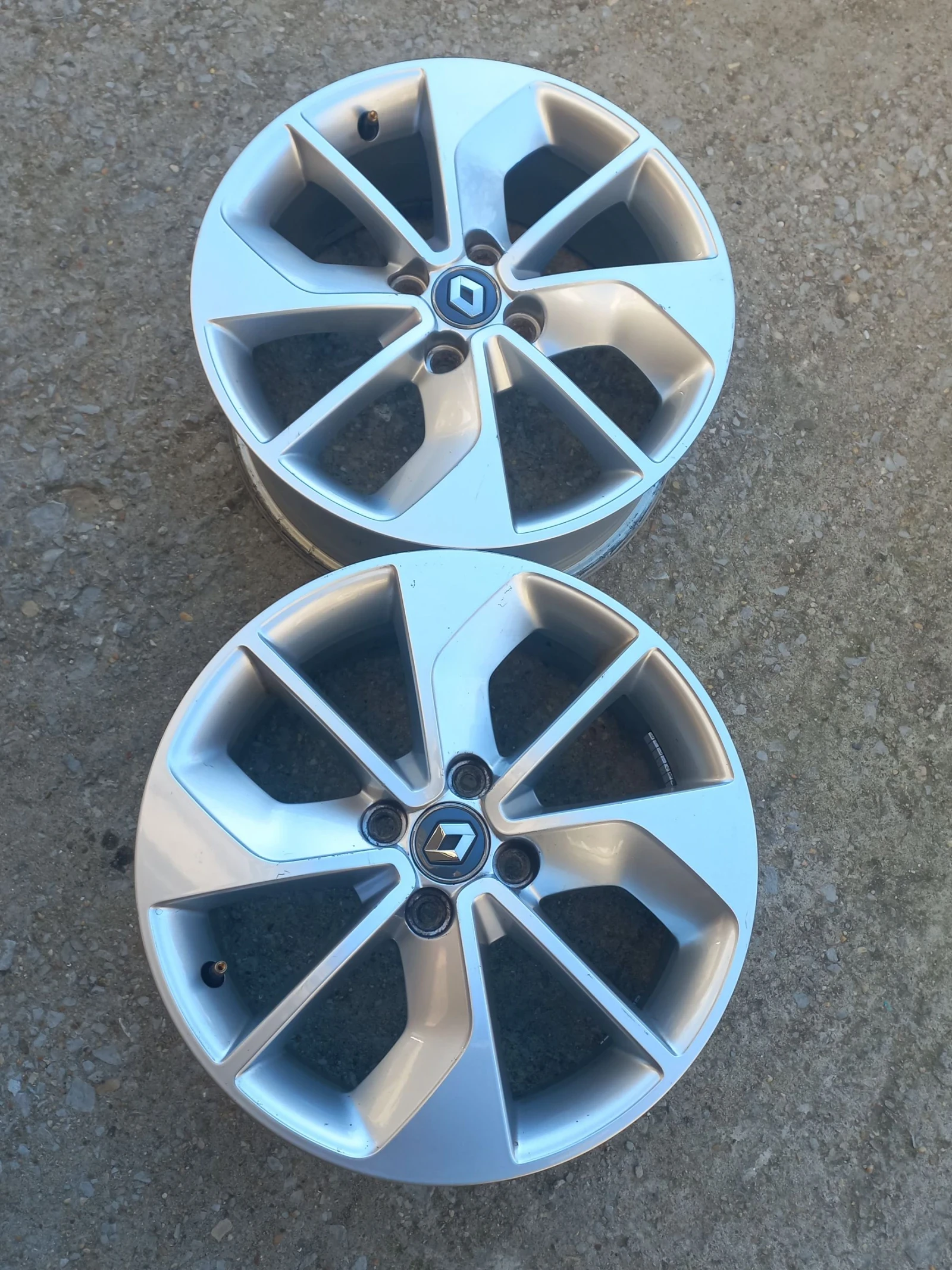 ������ �� Renault | Mobile.bg � ����������� 15