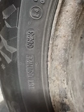 Гуми с джанти Semperit 215/65R16, снимка 2 - Гуми и джанти - 47603162