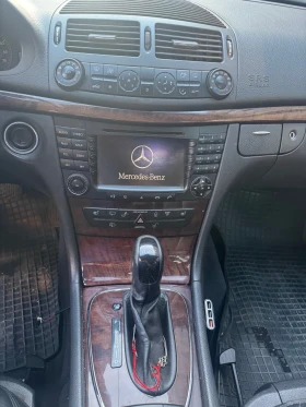 Mercedes-Benz E 320, снимка 7