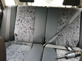 Mazda 323, снимка 8