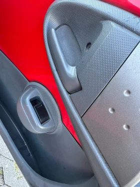 Peugeot 107 1.0i 80 000km 2 ри собственик  - 3200 € / 6258.66 лв. - 24711072 14