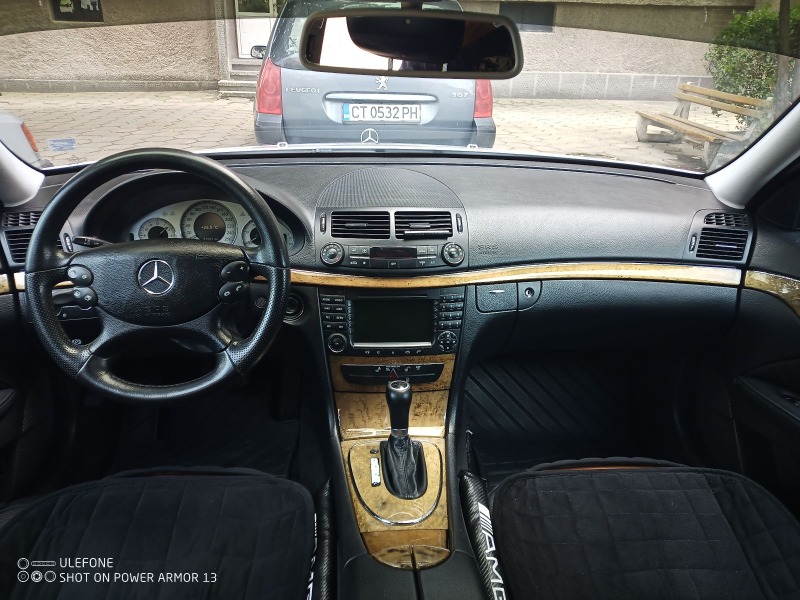 Mercedes-Benz E 320 CDI, снимка 10 - Автомобили и джипове - 46412102