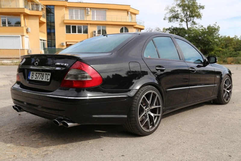 Mercedes-Benz E 500 AMG, снимка 4 - Автомобили и джипове - 47840730