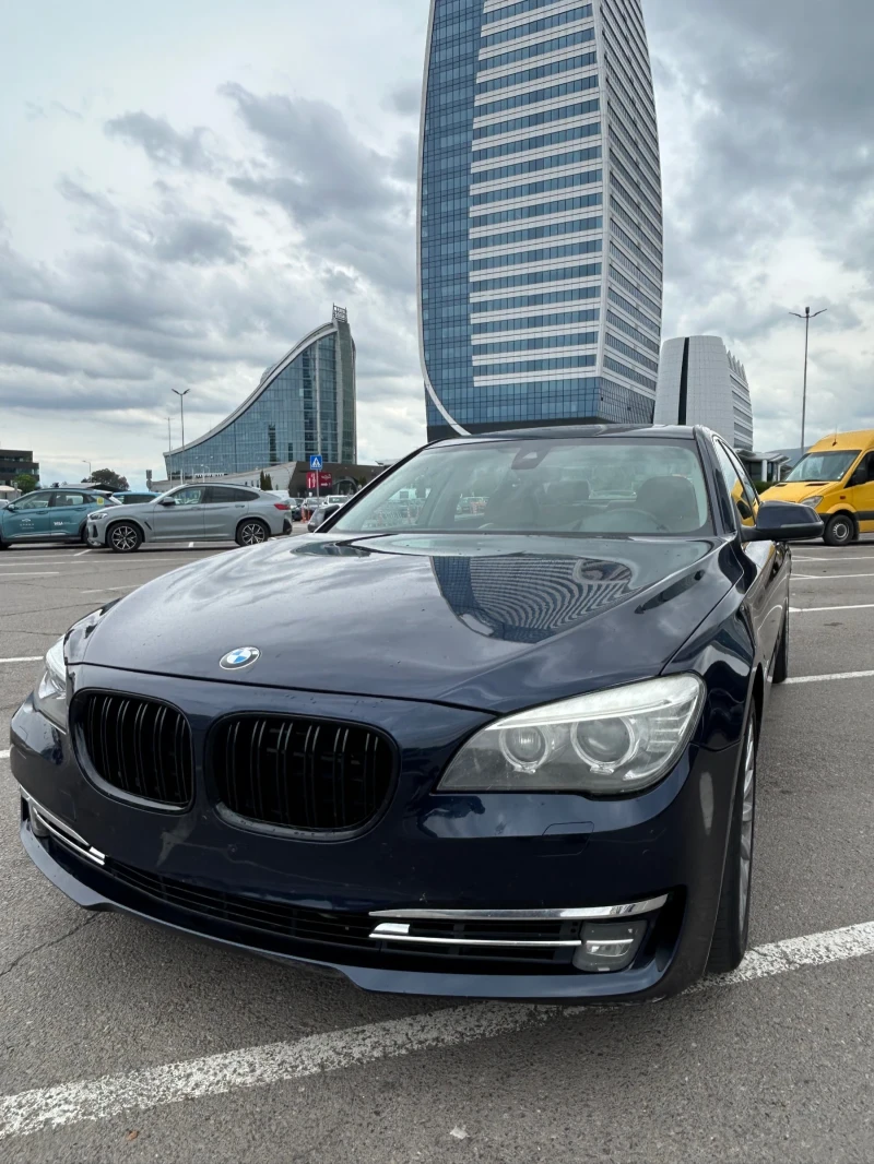 BMW 750, снимка 1 - Автомобили и джипове - 47565160