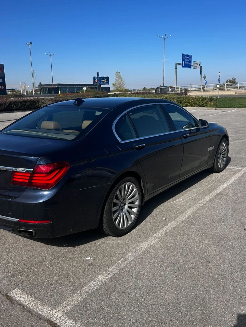 BMW 750 Li Xd FULL FACE DIGITAL, снимка 5 - Автомобили и джипове - 52474370