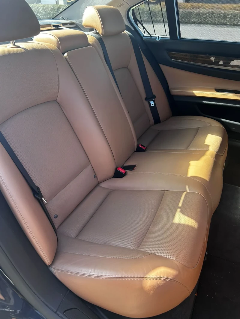 BMW 750 Li Xd FULL FACE DIGITAL, снимка 11 - Автомобили и джипове - 52474370