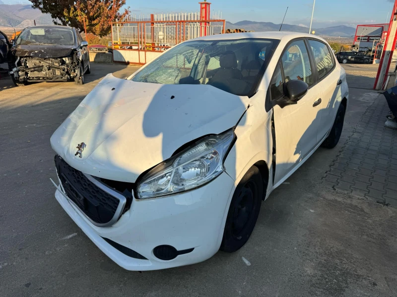 Peugeot 208 1.2, снимка 1 - Автомобили и джипове - 47777217