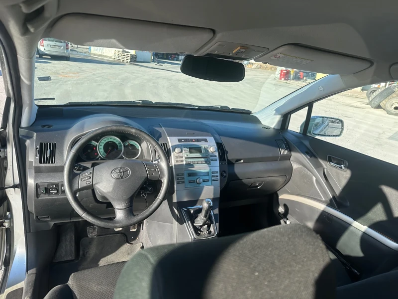 Toyota Corolla verso, снимка 5 - Автомобили и джипове - 48189033