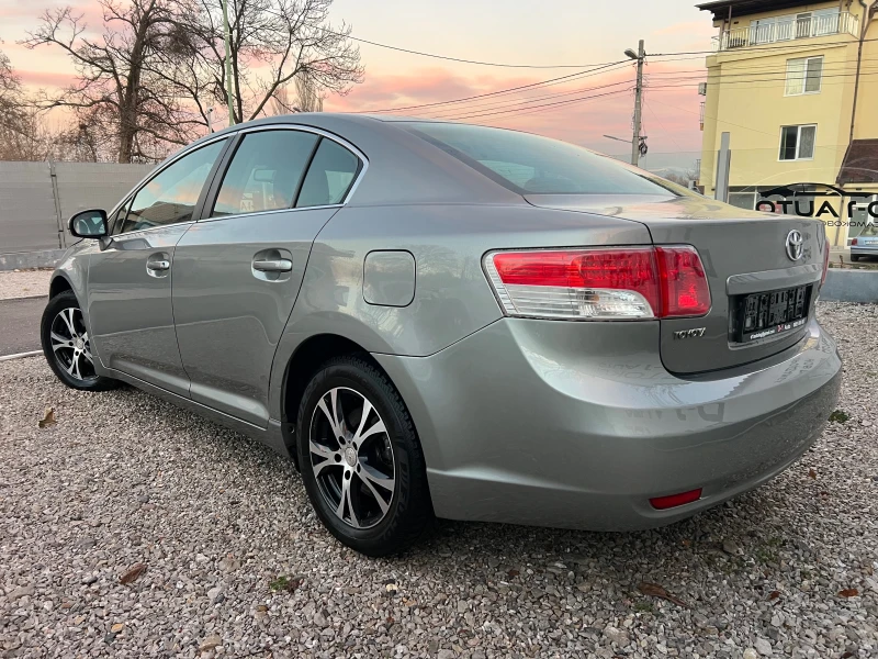 Toyota Avensis NAVI FULL, снимка 6 - Автомобили и джипове - 48383412