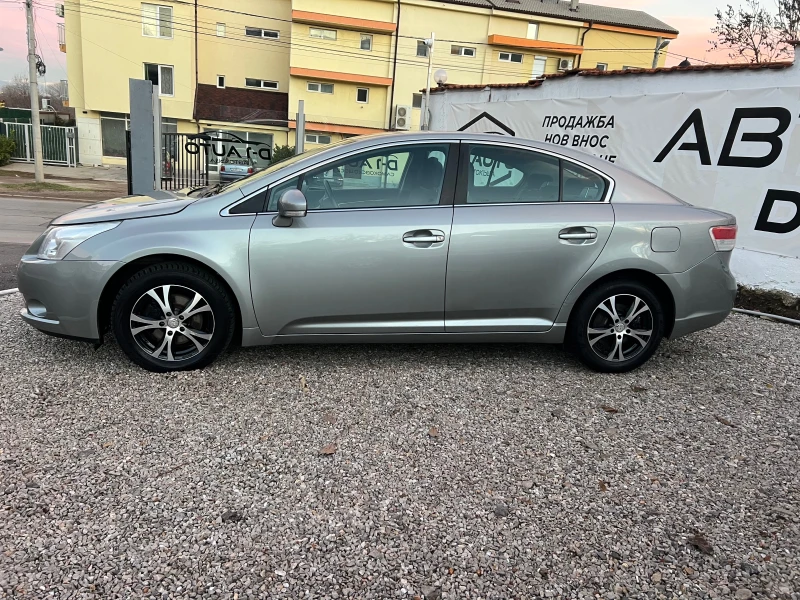 Toyota Avensis NAVI FULL, снимка 8 - Автомобили и джипове - 48383412